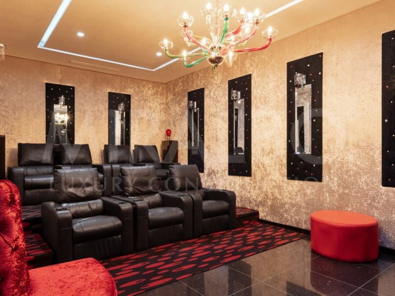 6 makuuhuone Huvila myytävänä paikassa Javea / Xabia - 3 850 000 € (Ref: 9467569)