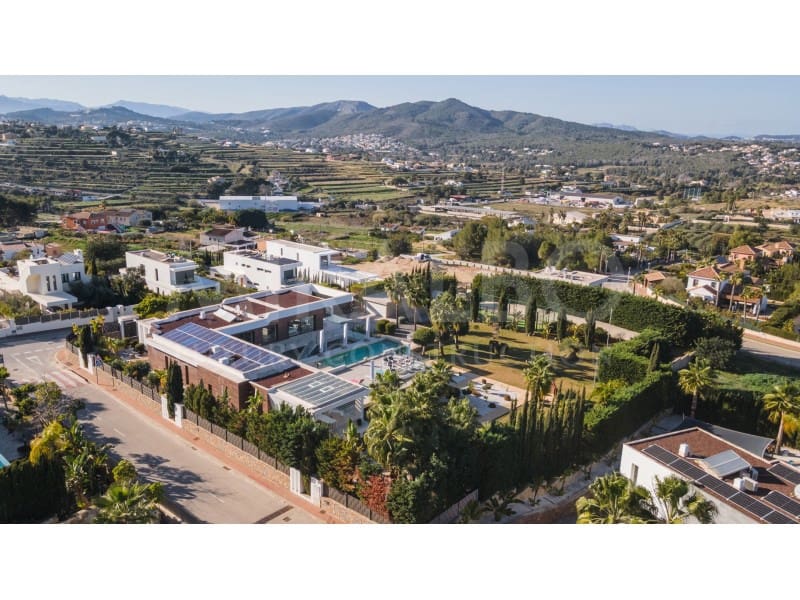 6 makuuhuone Huvila myytävänä paikassa Javea / Xabia - 3 850 000 € (Ref: 9467569)