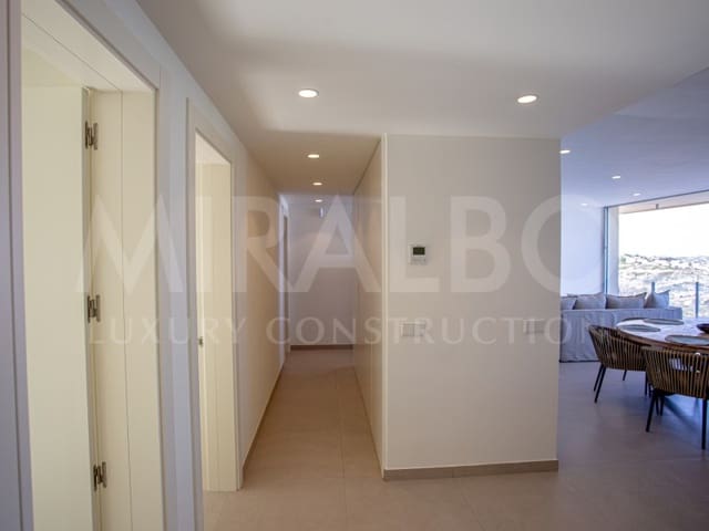 4 slaapkamer Villa te koop in Cumbre del Sol, Benitachell / Benitatxell - € 1.499.000 (Ref: 9467570)