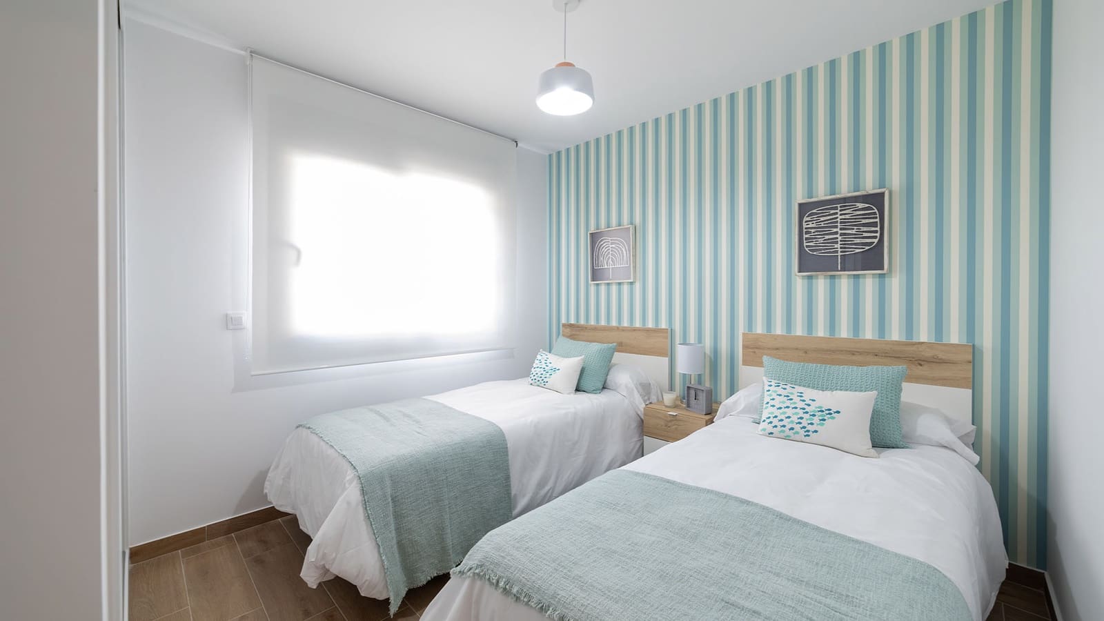 3 makuuhuone Omakotitalo myytävänä paikassa Busot mukana uima-altaan 
autotalli - 355 000 € (Ref: 9473995)