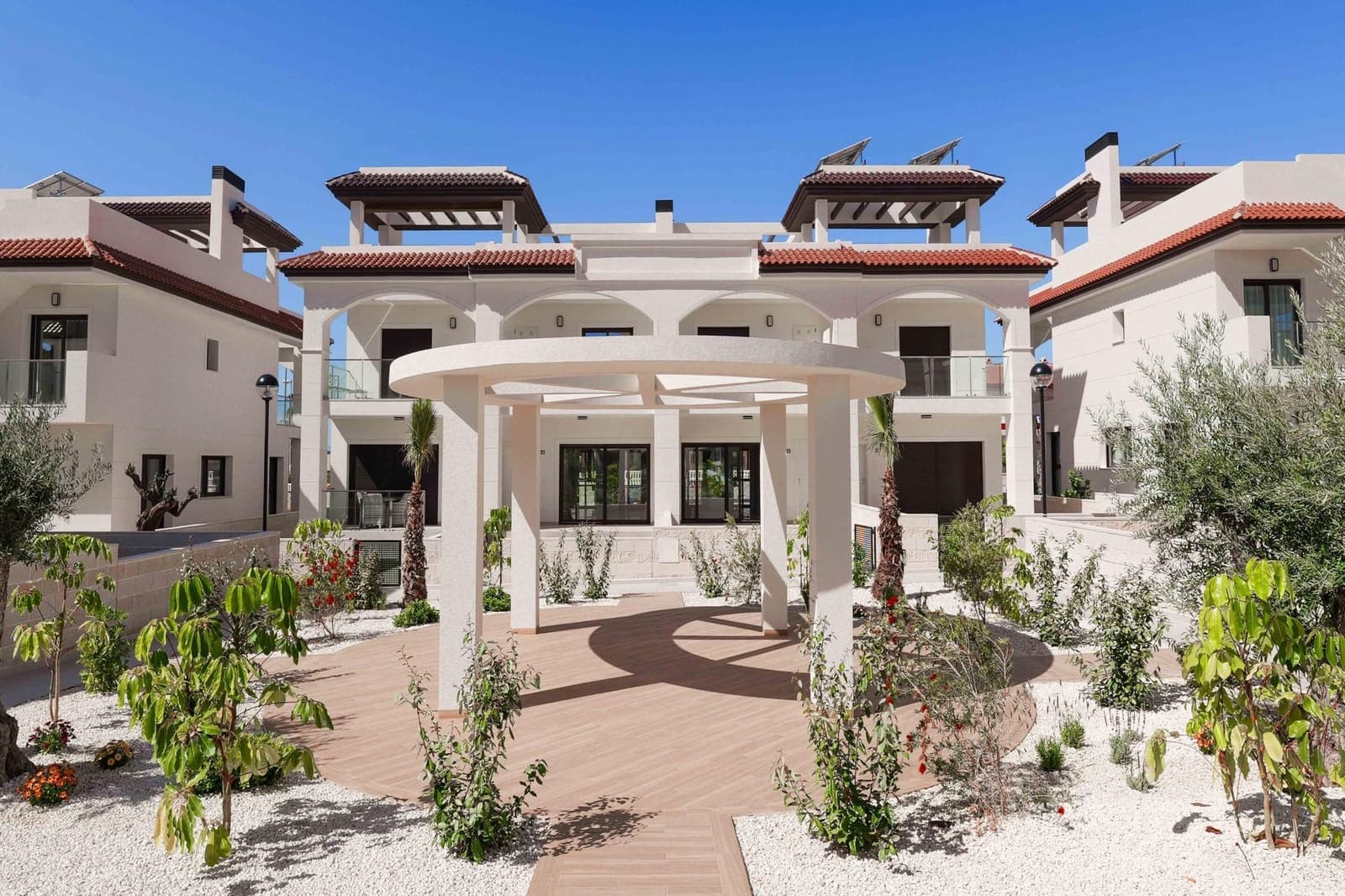 3 bedroom Apartment for sale in Rojales with pool - € 412,100 (Ref: 9504856)