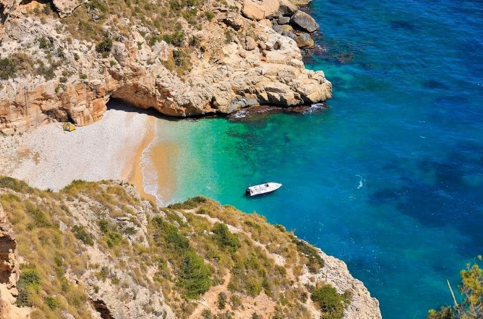 4 bedroom Villa for sale in Benitachell / Benitatxell with pool - € 2,720,000 (Ref: 9505425)