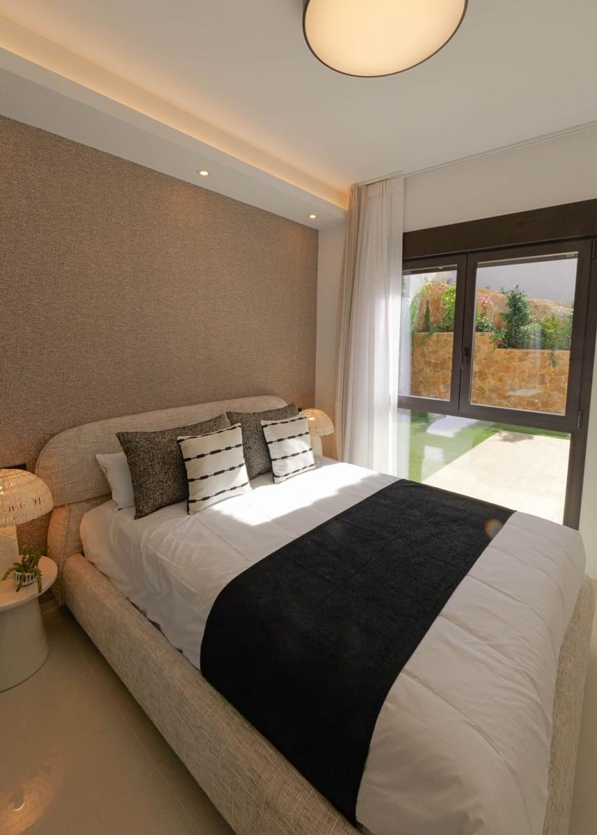 3 bedroom Villa for sale in Rojales with pool - € 871,162 (Ref: 9505568)