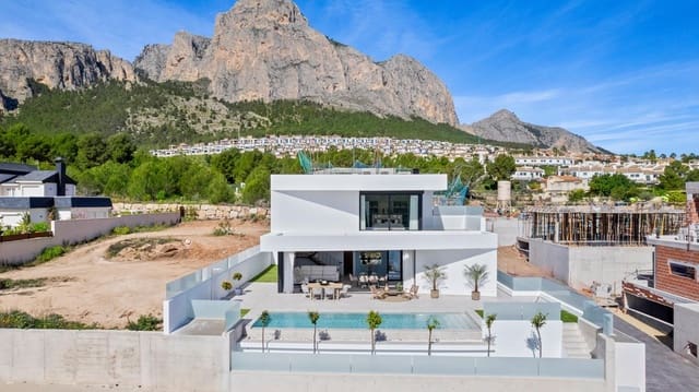 3 Zimmer Villa zu verkaufen in Polop mit Pool - 860.000 € (Ref: 9505750)