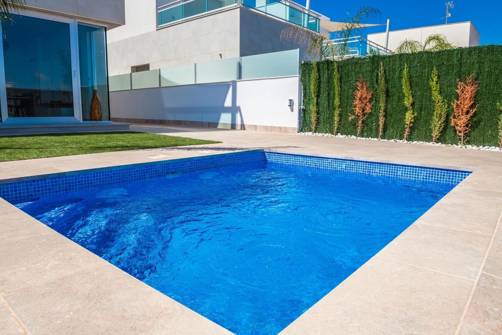 3 bedroom Villa for sale in Los Alcazares with pool - € 445,000 (Ref: 9505754)