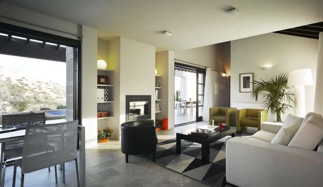 2 soveværelse Villa til salg i Avileses, Murcia by med swimmingpool - € 300.000 (Ref: 9505902)