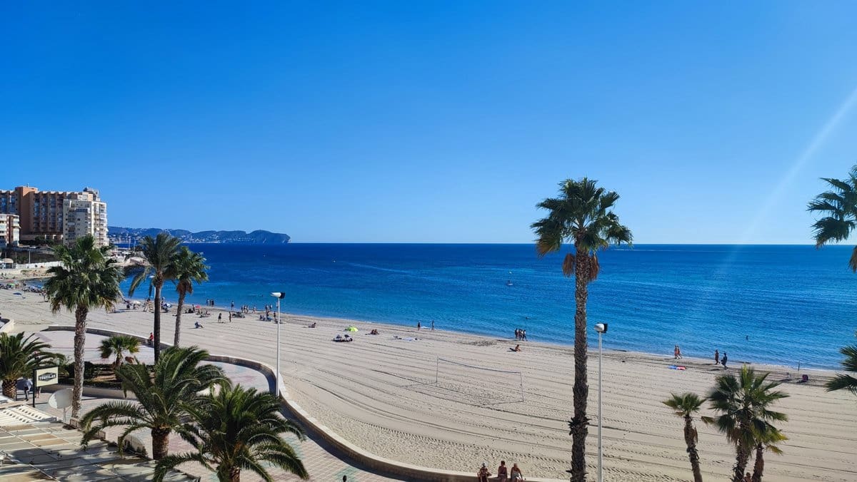 2 bedroom Apartment for sale in Calpe / Calp with pool - € 485,000 (Ref: 9588391)