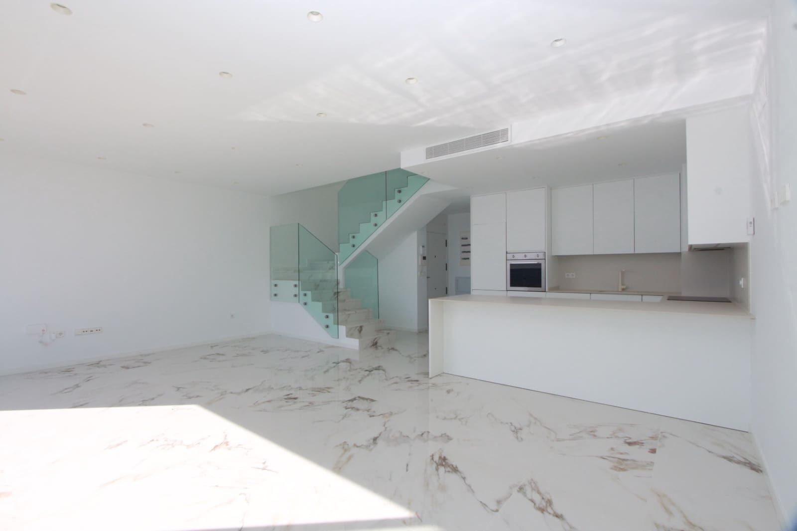 3 Zimmer Penthouse zu verkaufen in La Villajoyosa / Vila Joiosa mit Pool Garage - 1.650.000 € (Ref: 9588398)