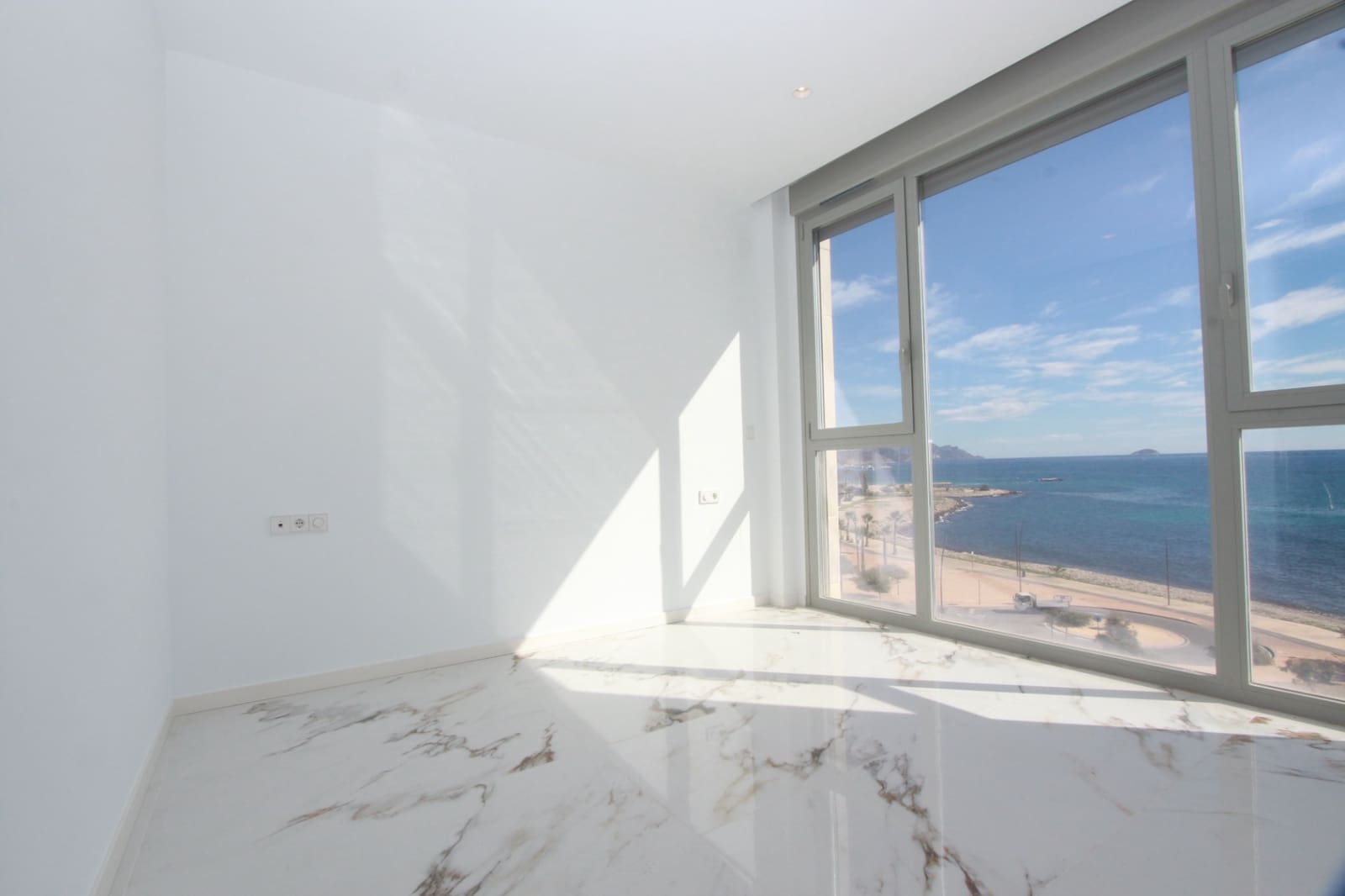 3 Zimmer Penthouse zu verkaufen in La Villajoyosa / Vila Joiosa mit Pool Garage - 1.650.000 € (Ref: 9588398)