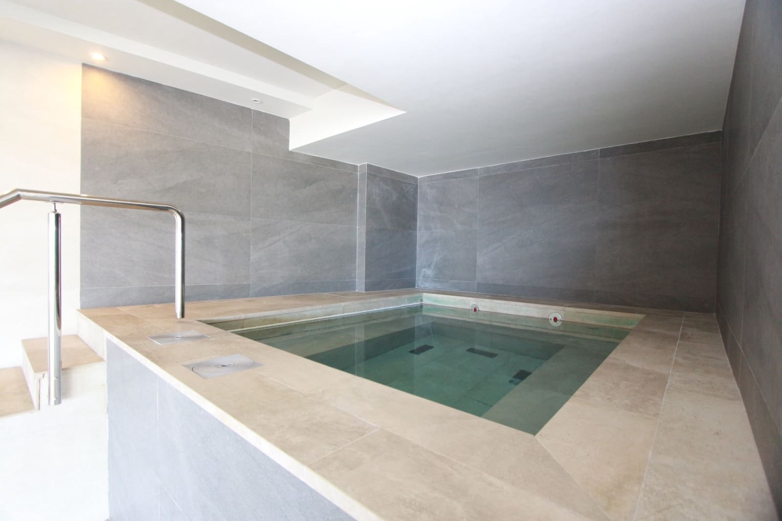 3 Zimmer Penthouse zu verkaufen in La Villajoyosa / Vila Joiosa mit Pool Garage - 1.650.000 € (Ref: 9588398)