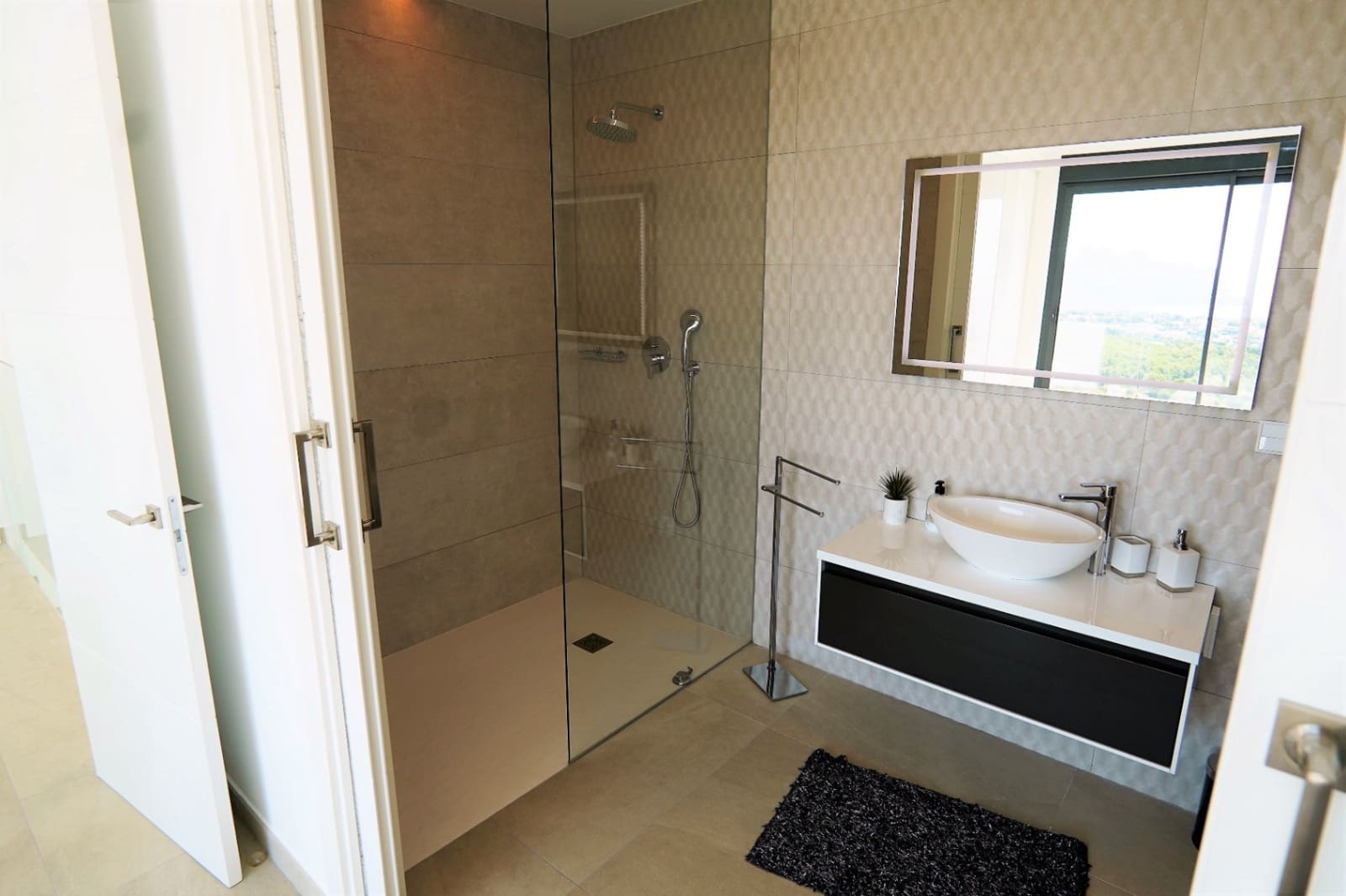 4 slaapkamer Villa te koop in Benissa met zwembad garage - € 2.750.000 (Ref: 9589277)