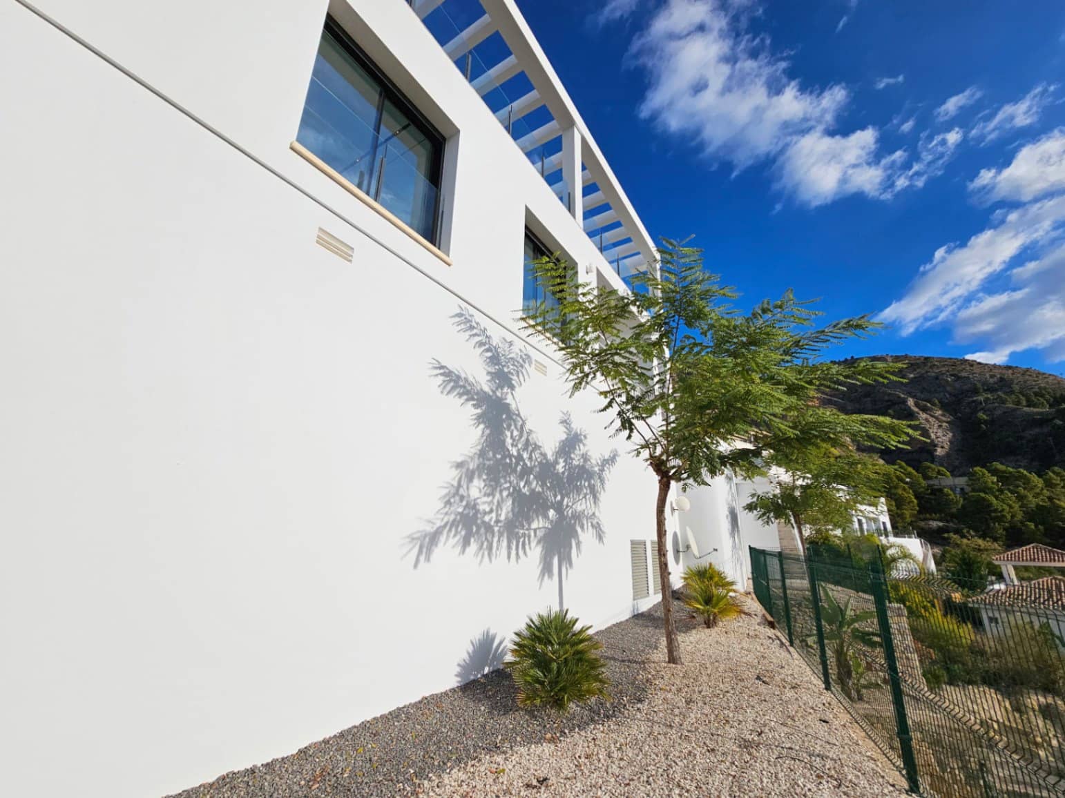 Chalet de 3 habitaciones en Altea en venta con piscina garaje - 1.445.000 € (Ref: 9589281)