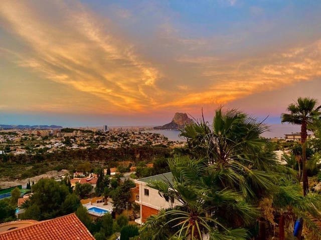 4 soveværelse Villa til salg i Calpe / Calp med swimmingpool garage - € 890.000 (Ref: 9589283)