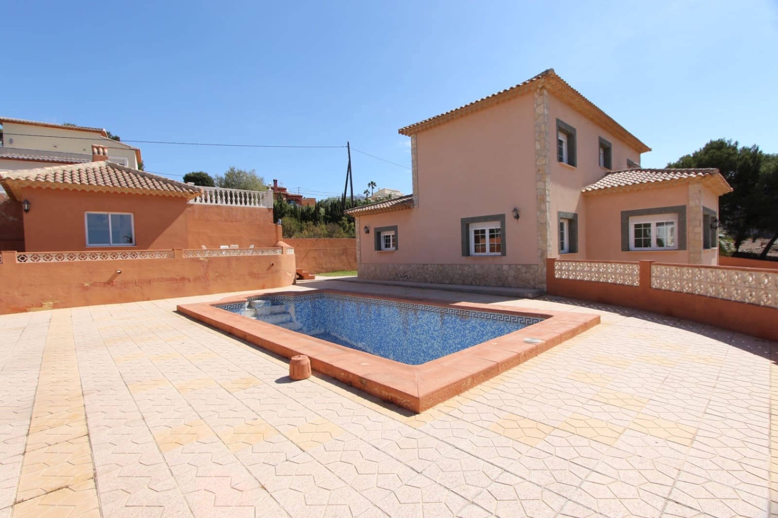 5 chambre Villa/Maison à vendre à Calpe / Calp avec piscine garage - 737 000 € (Ref: 9589286)
