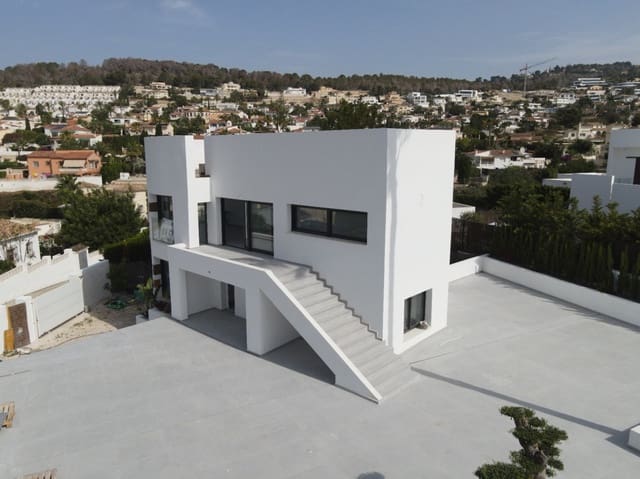 5 makuuhuone Huvila myytävänä paikassa Calpe / Calp mukana uima-altaan - 1 290 000 € (Ref: 9589287)