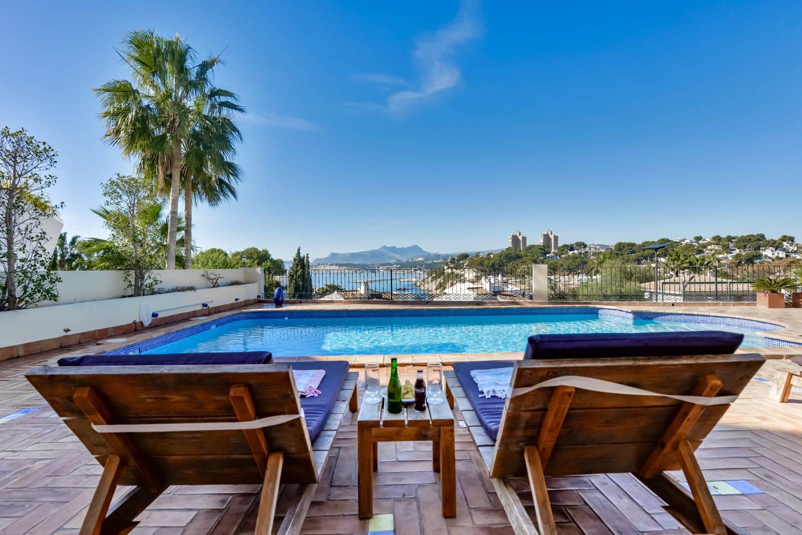 4 makuuhuone Huvila myytävänä paikassa Moraira mukana 
autotalli - 2 950 000 € (Ref: 9589289)