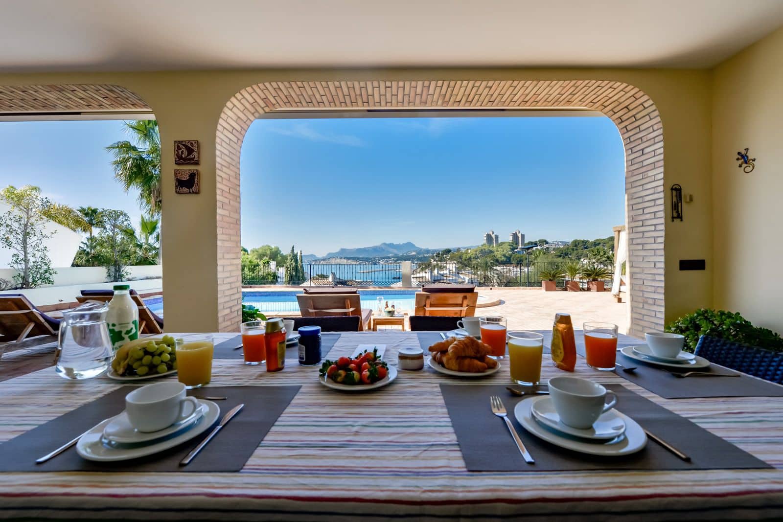 4 makuuhuone Huvila myytävänä paikassa Moraira mukana 
autotalli - 2 950 000 € (Ref: 9589289)