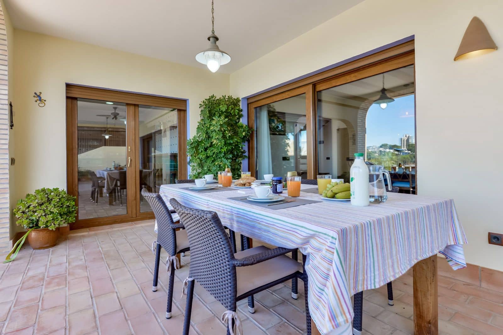 4 makuuhuone Huvila myytävänä paikassa Moraira mukana 
autotalli - 2 950 000 € (Ref: 9589289)