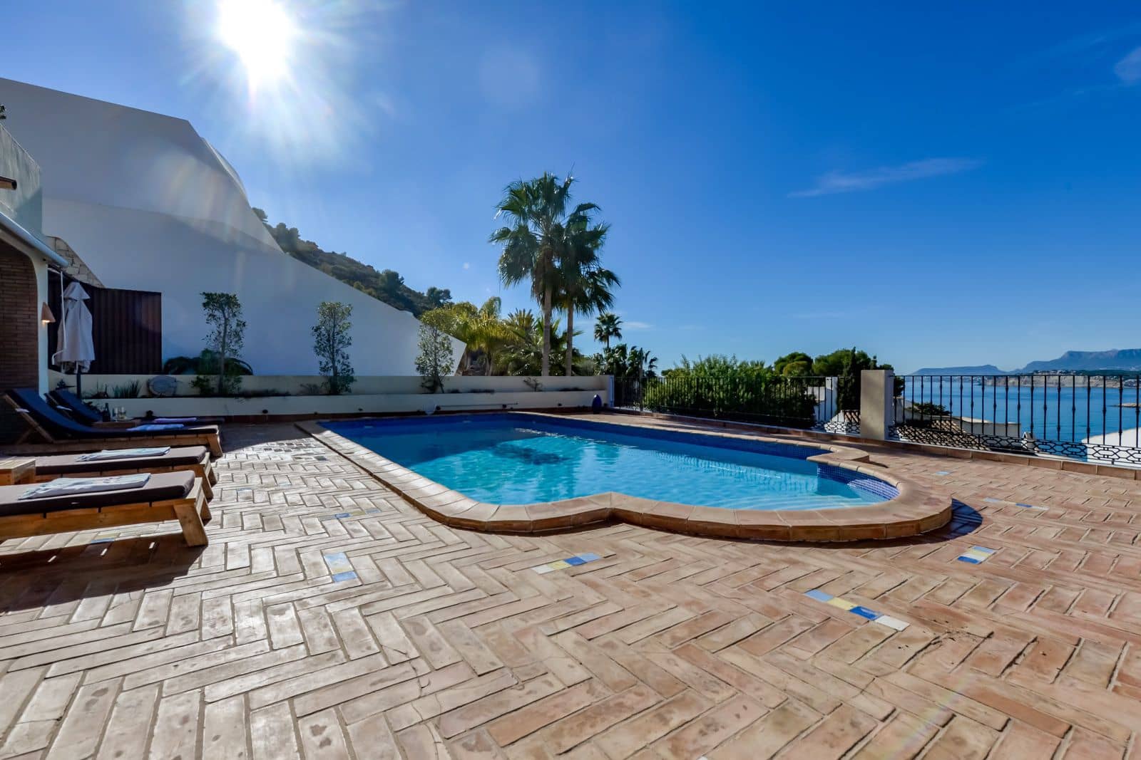 4 makuuhuone Huvila myytävänä paikassa Moraira mukana 
autotalli - 2 950 000 € (Ref: 9589289)