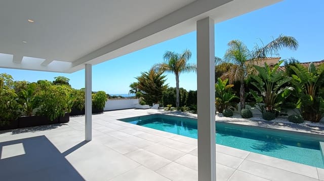 5 makuuhuone Huvila myytävänä paikassa Moraira, Teulada-Moraira mukana uima-altaan 
autotalli - 2 400 000 € (Ref: 9589290)