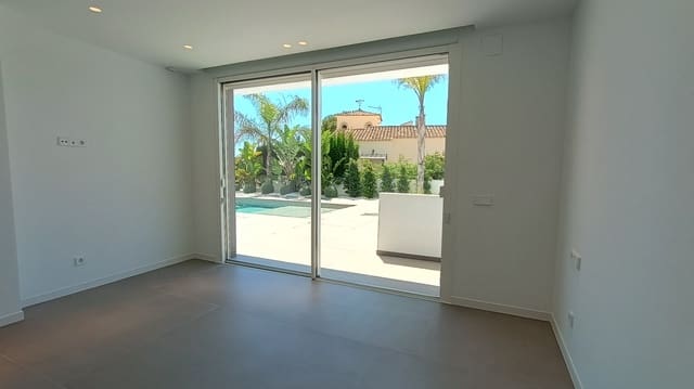 5 makuuhuone Huvila myytävänä paikassa Moraira, Teulada-Moraira mukana uima-altaan 
autotalli - 2 400 000 € (Ref: 9589290)