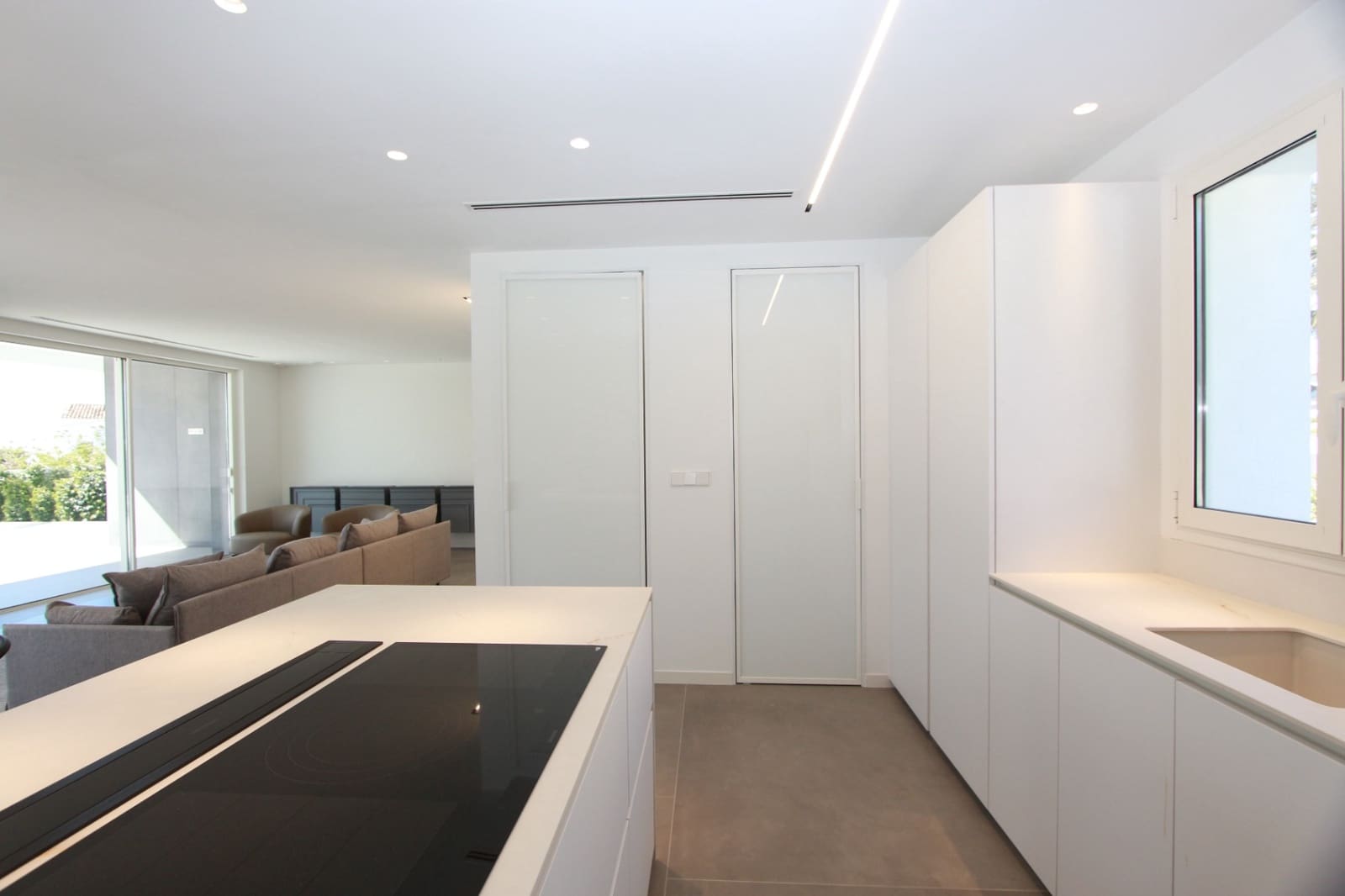 5 bedroom Villa for sale in Moraira with pool garage - € 2,400,000 (Ref: 9589290)