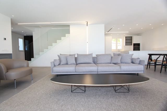 5 makuuhuone Huvila myytävänä paikassa Moraira, Teulada-Moraira mukana uima-altaan 
autotalli - 2 400 000 € (Ref: 9589290)