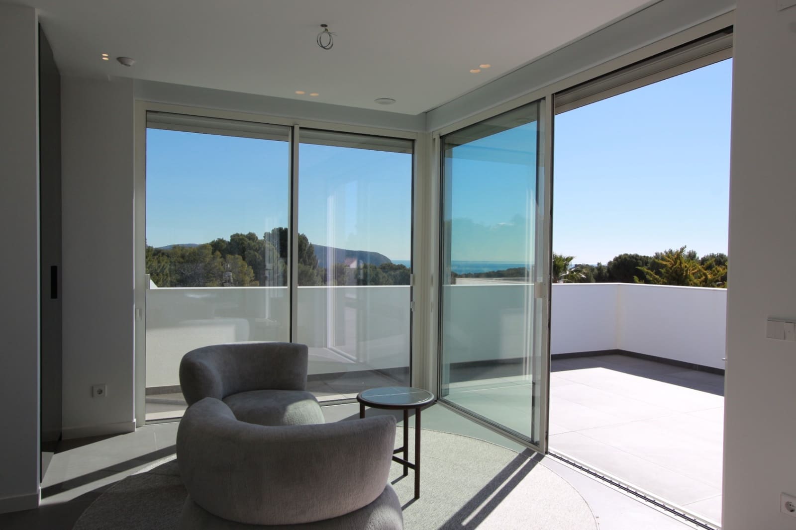 5 bedroom Villa for sale in Moraira with pool garage - € 2,400,000 (Ref: 9589290)