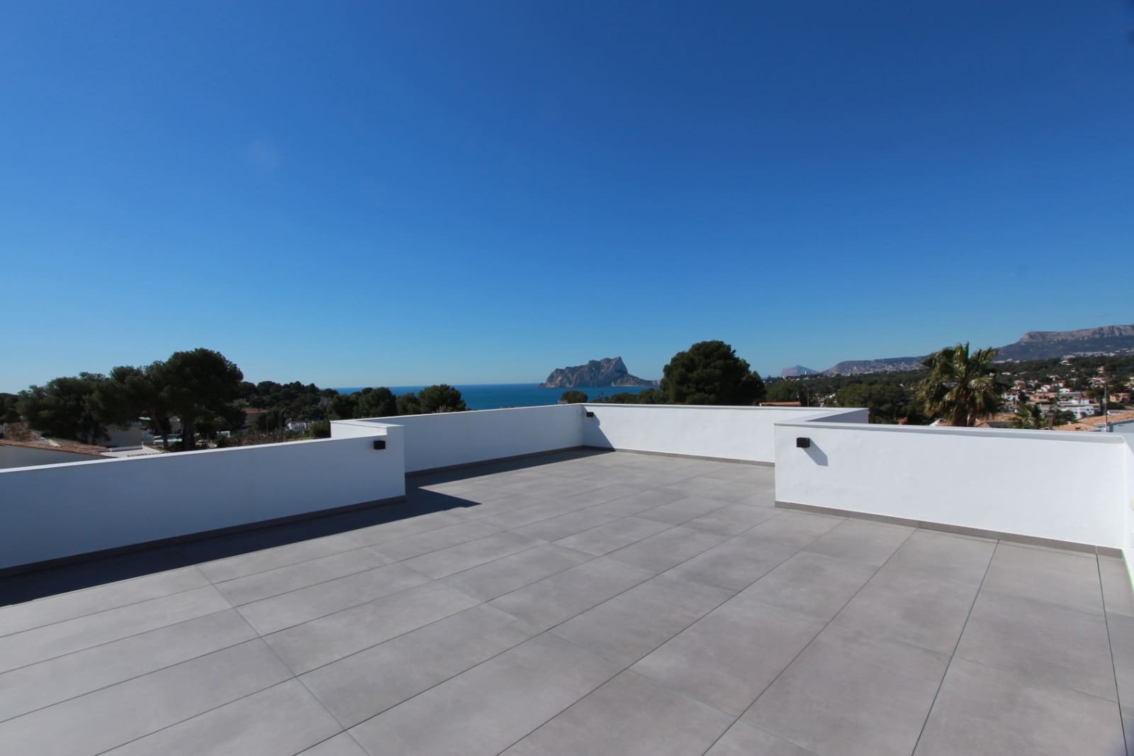 5 bedroom Villa for sale in Moraira with pool garage - € 2,400,000 (Ref: 9589290)