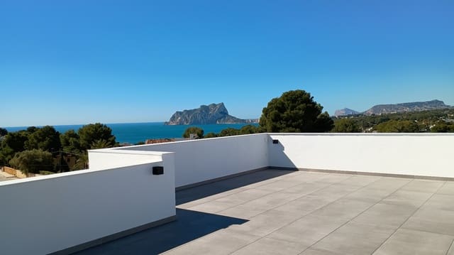 5 makuuhuone Huvila myytävänä paikassa Moraira, Teulada-Moraira mukana uima-altaan 
autotalli - 2 400 000 € (Ref: 9589290)