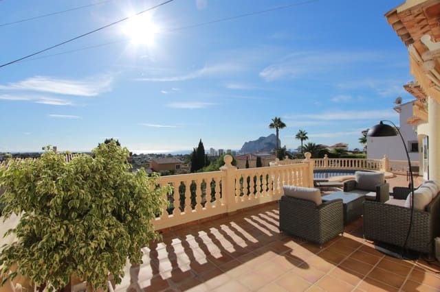 3 soveværelse Villa til salg i Calpe / Calp med swimmingpool garage - € 685.000 (Ref: 9589291)
