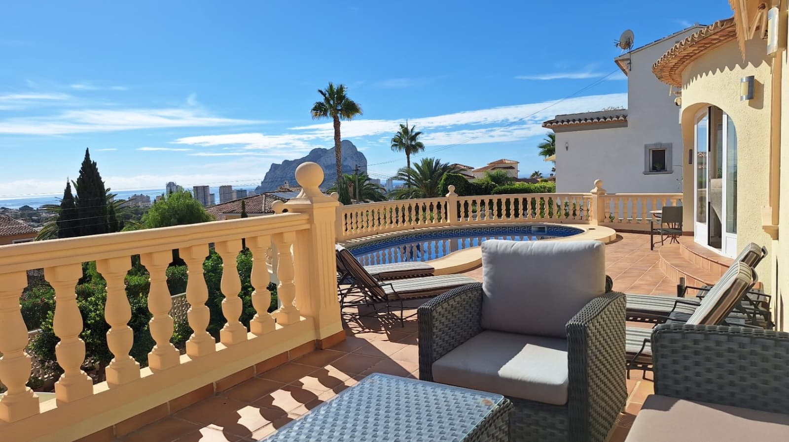 3 Zimmer Villa zu verkaufen in Calpe / Calp mit Pool Garage - 685.000 € (Ref: 9589291)