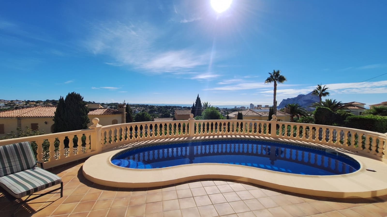 3 Zimmer Villa zu verkaufen in Calpe / Calp mit Pool Garage - 685.000 € (Ref: 9589291)