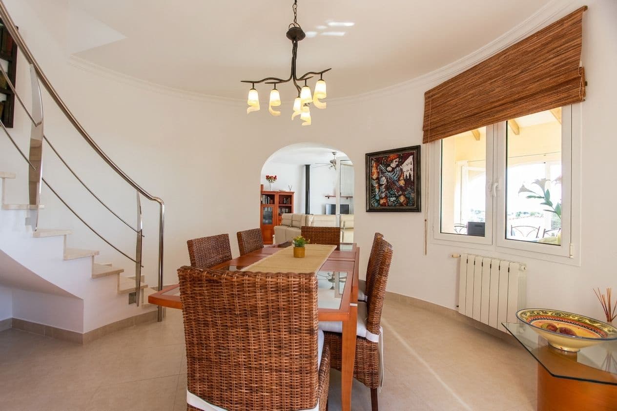 3 quarto Moradia para venda em Calpe / Calp com piscina garagem - 649 500 € (Ref: 9589291)