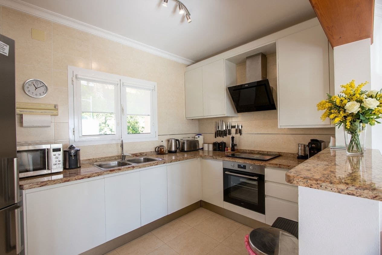 3 quarto Moradia para venda em Calpe / Calp com piscina garagem - 649 500 € (Ref: 9589291)