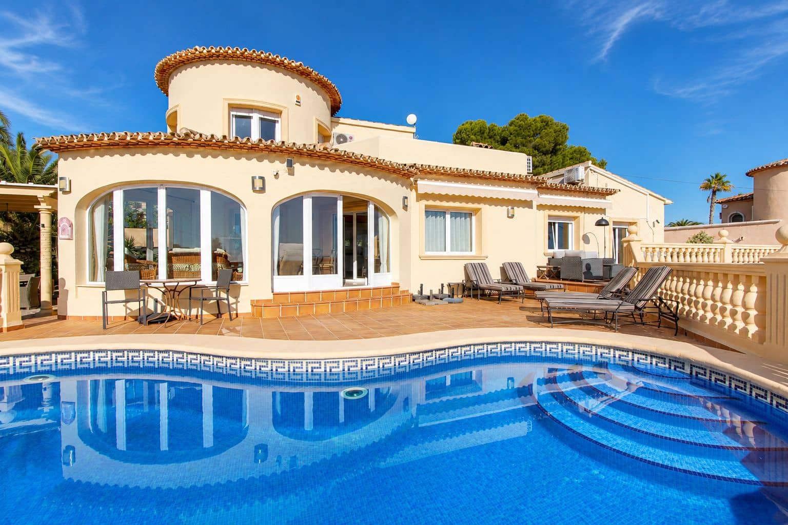3 quarto Moradia para venda em Calpe / Calp com piscina garagem - 649 500 € (Ref: 9589291)