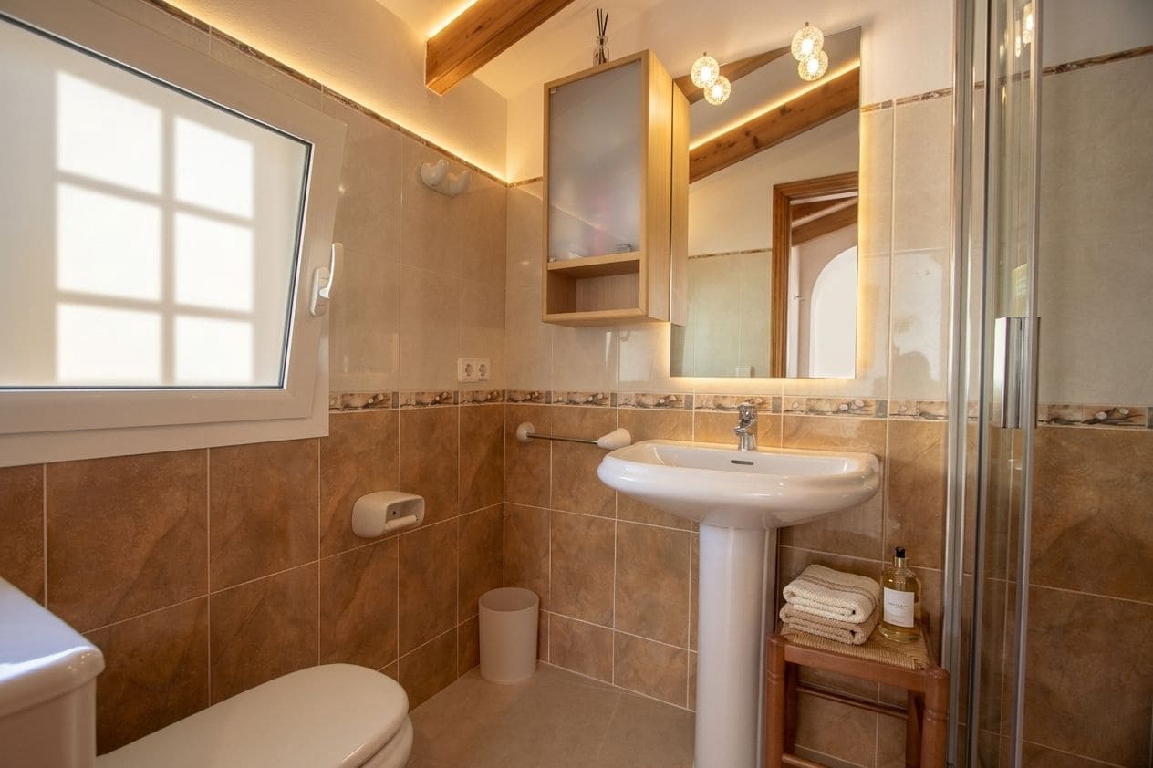 3 quarto Moradia para venda em Calpe / Calp com piscina garagem - 649 500 € (Ref: 9589291)