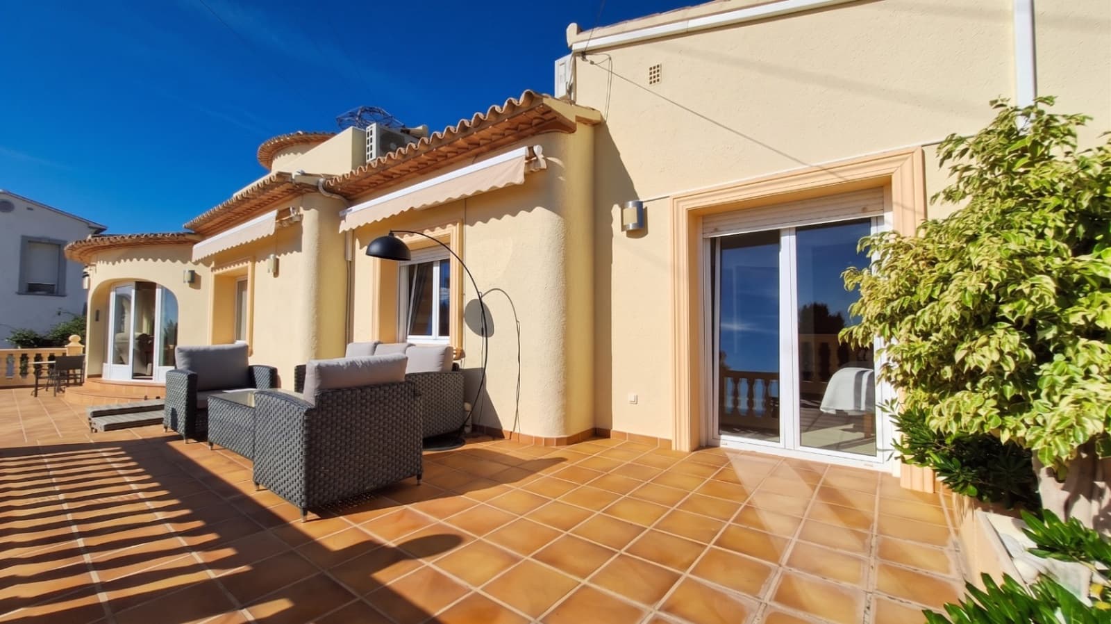 3 quarto Moradia para venda em Calpe / Calp com piscina garagem - 649 500 € (Ref: 9589291)