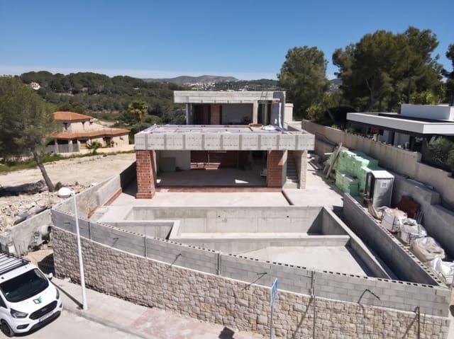 4 soverom Villa til salgs i Moraira, Teulada-Moraira med svømmebasseng garasje - € 1 965 000 (Ref: 9589292)