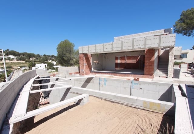 4 soverom Villa til salgs i Moraira, Teulada-Moraira med svømmebasseng garasje - € 1 965 000 (Ref: 9589292)