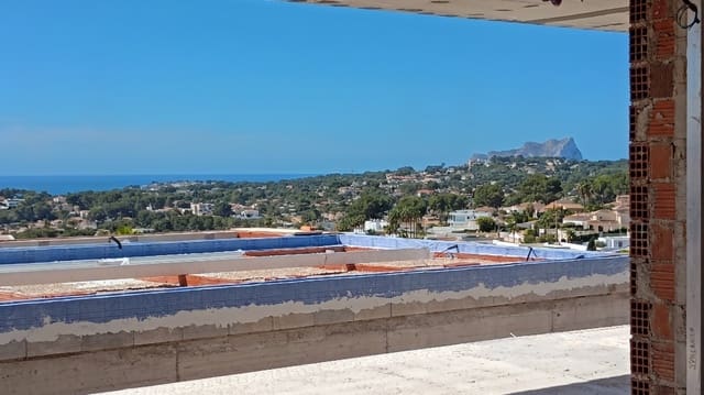 4 soverom Villa til salgs i Moraira, Teulada-Moraira med svømmebasseng garasje - € 1 965 000 (Ref: 9589292)