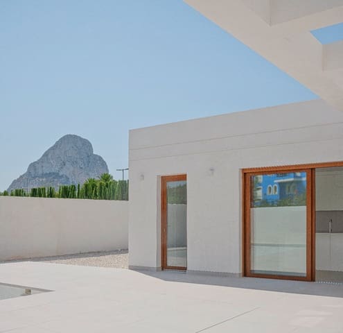 4 soveværelse Villa til salg i Calpe / Calp med swimmingpool garage - € 998.000 (Ref: 9589293)