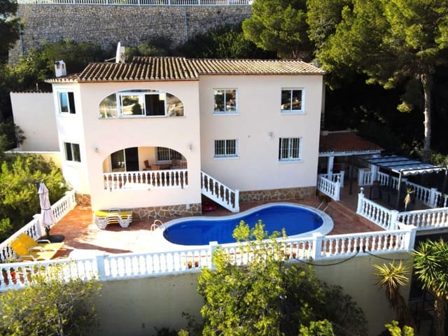 4 slaapkamer Villa te koop in Benissa met zwembad garage - € 695.000 (Ref: 9589296)