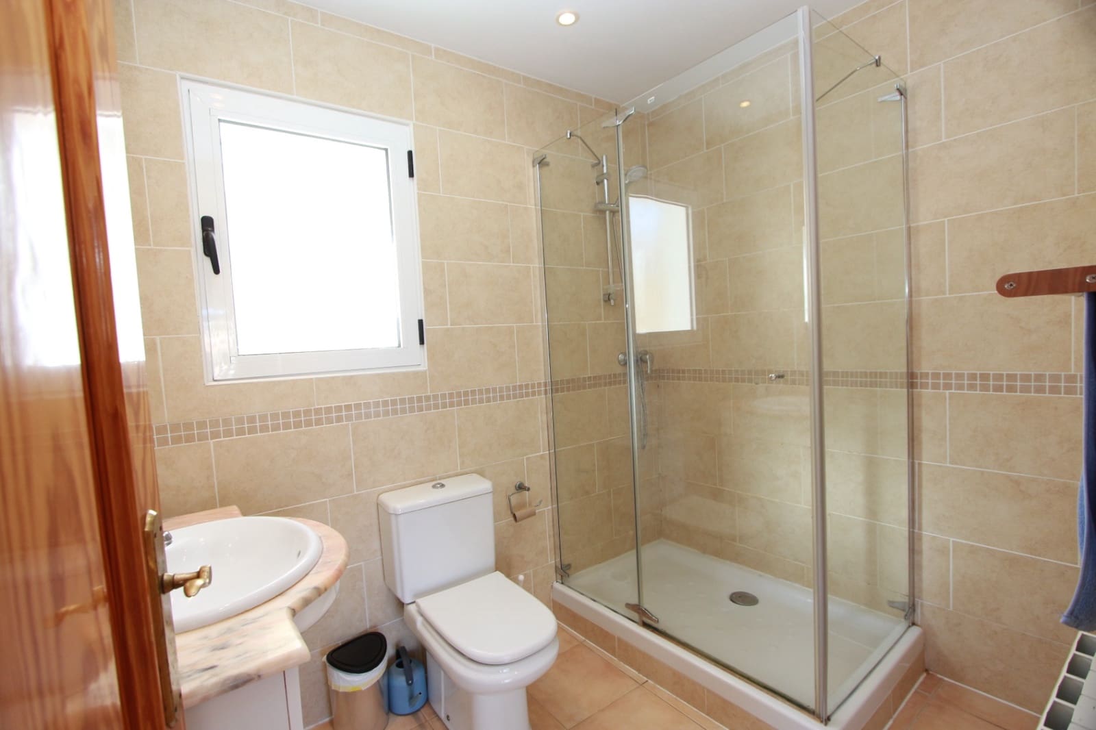 4 sypialnia Willa na sprzedaż w Benissa z basenem garażem - 695 000 € (Ref: 9589296)