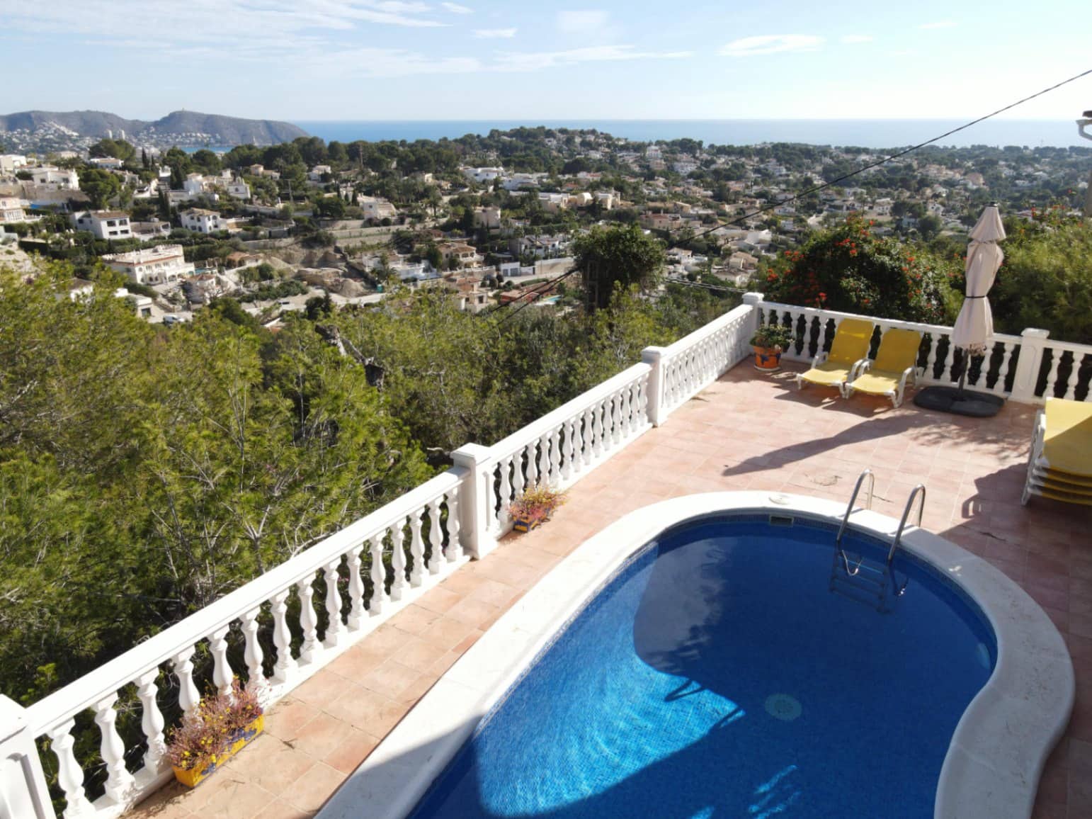 4 sypialnia Willa na sprzedaż w Benissa z basenem garażem - 695 000 € (Ref: 9589296)