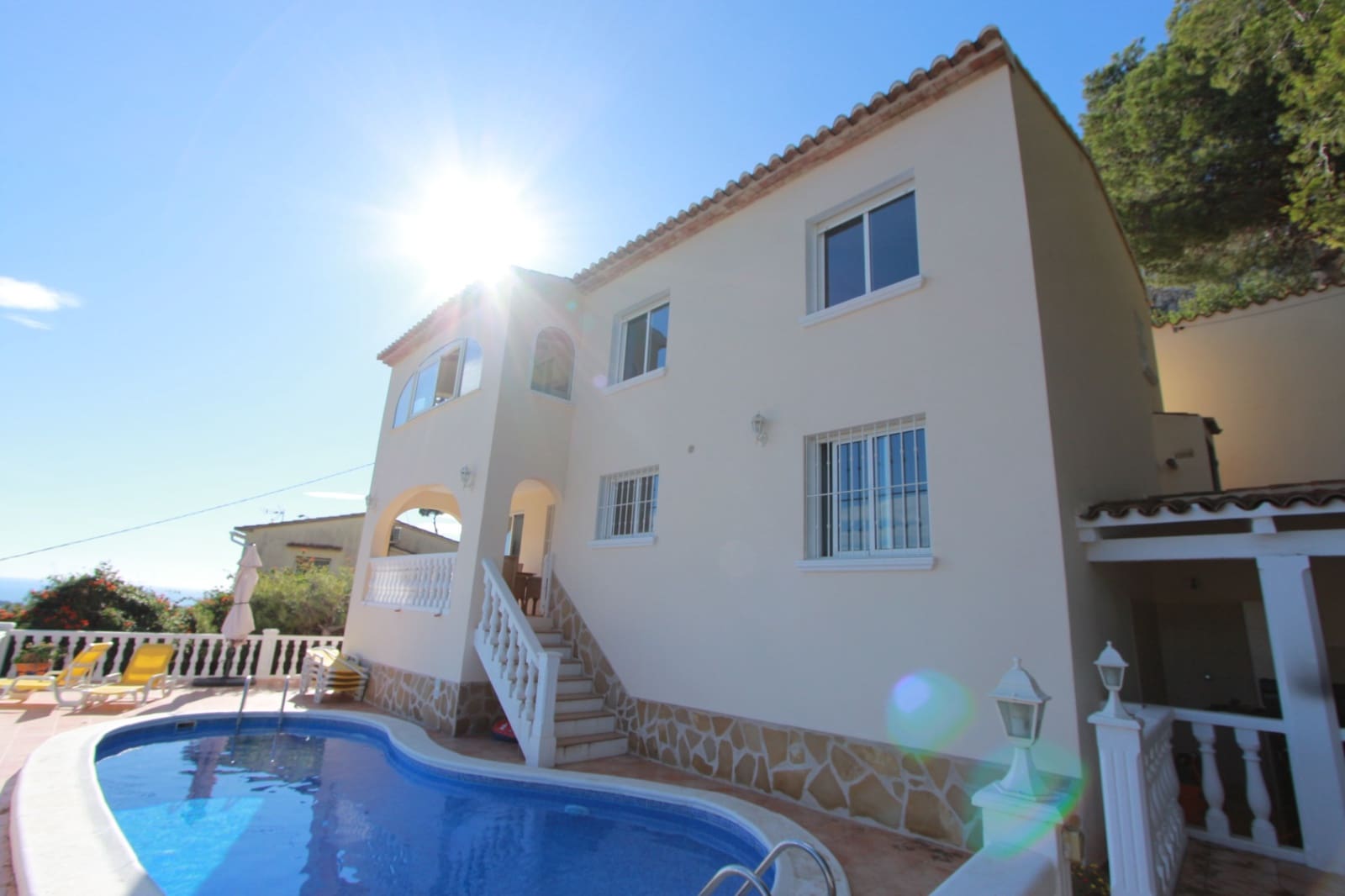 4 sypialnia Willa na sprzedaż w Benissa z basenem garażem - 695 000 € (Ref: 9589296)