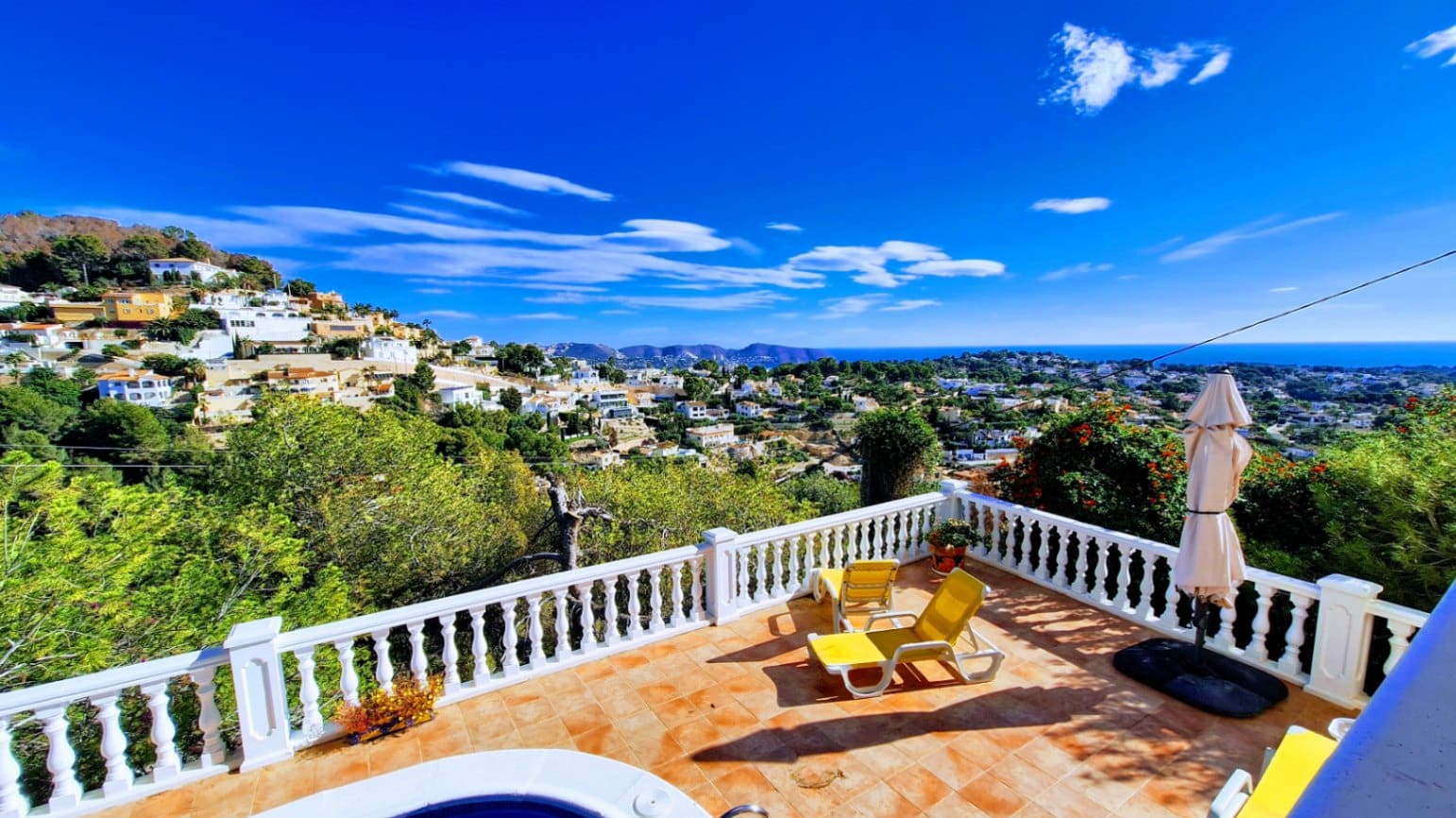 4 sypialnia Willa na sprzedaż w Benissa z basenem garażem - 695 000 € (Ref: 9589296)