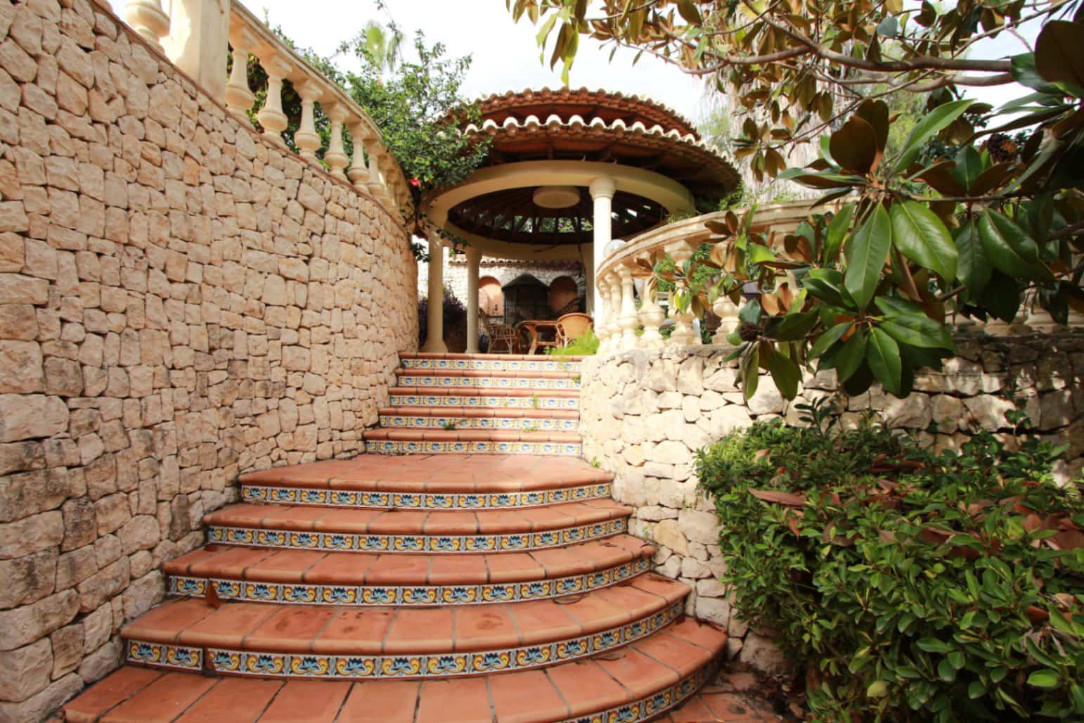 6 Zimmer Villa zu verkaufen in Benissa mit Pool Garage - 995.000 € (Ref: 9589297)