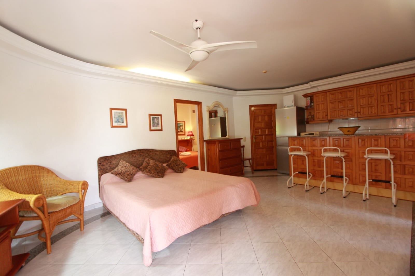 6 bedroom Villa for sale in Benissa with pool garage - € 995,000 (Ref: 9589297)
