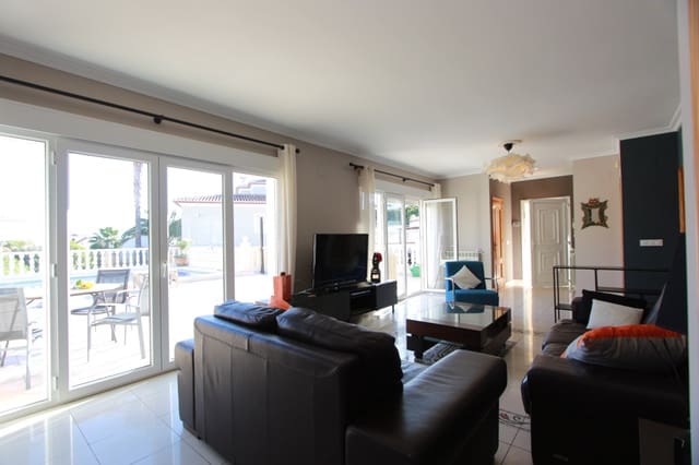 5 makuuhuone Huvila myytävänä paikassa Calpe / Calp mukana uima-altaan - 820 000 € (Ref: 9589300)